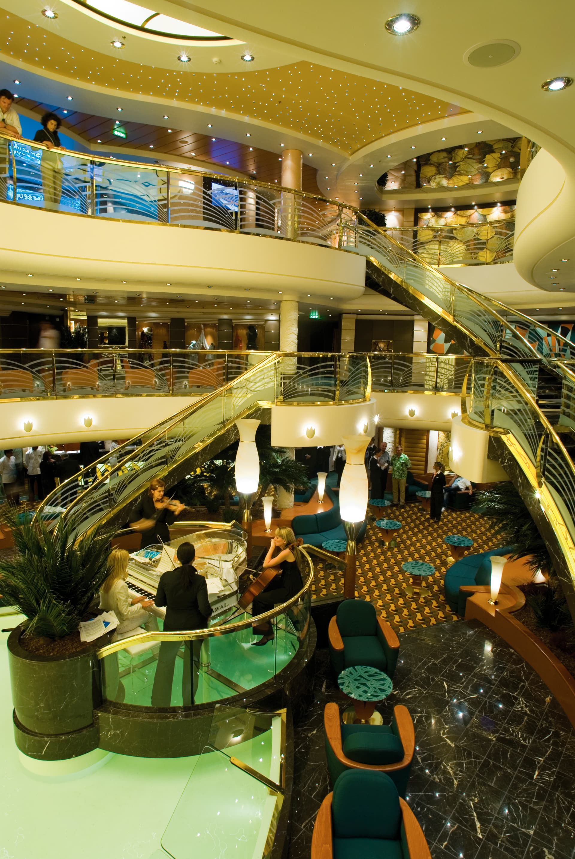 MSC Musica 선내