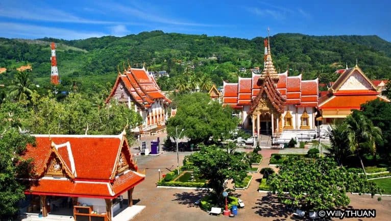 왓찰롱 사원 (Wat Chalong)