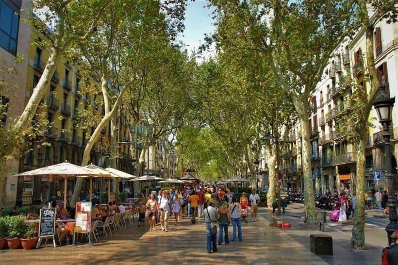 람블라스 거리 (La Rambla)