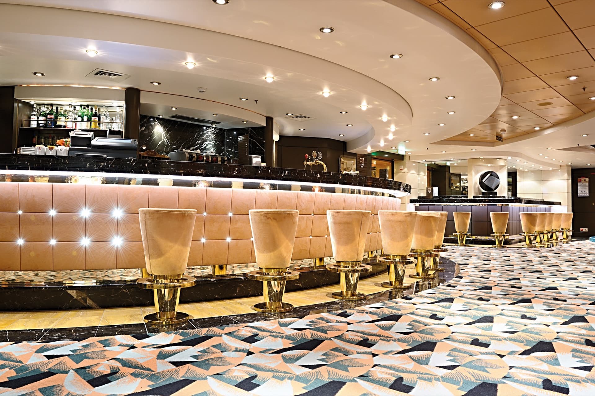 MSC Magnifica 선내