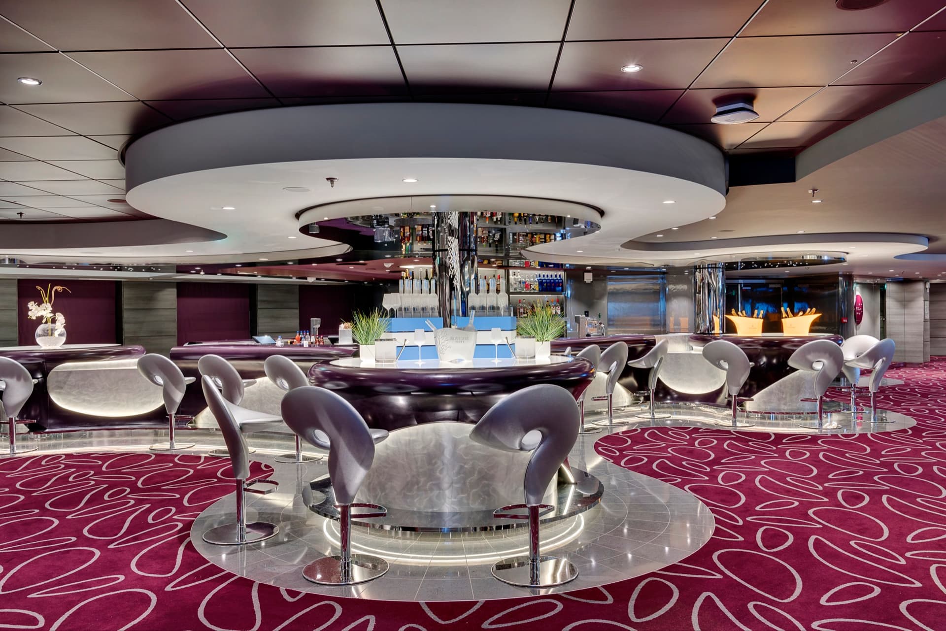Infinity Bar & Atrium