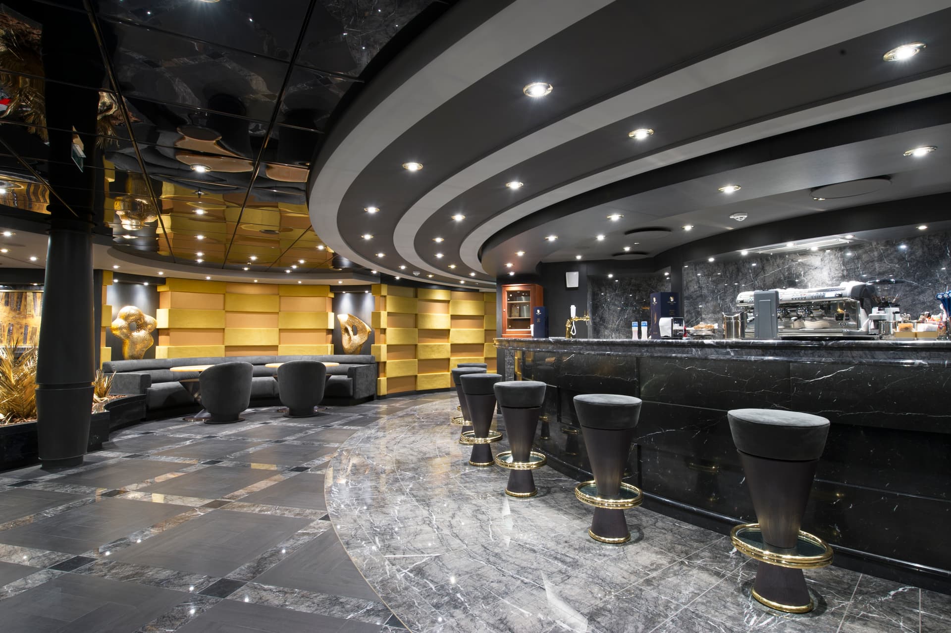 MSC Preziosa 선내
