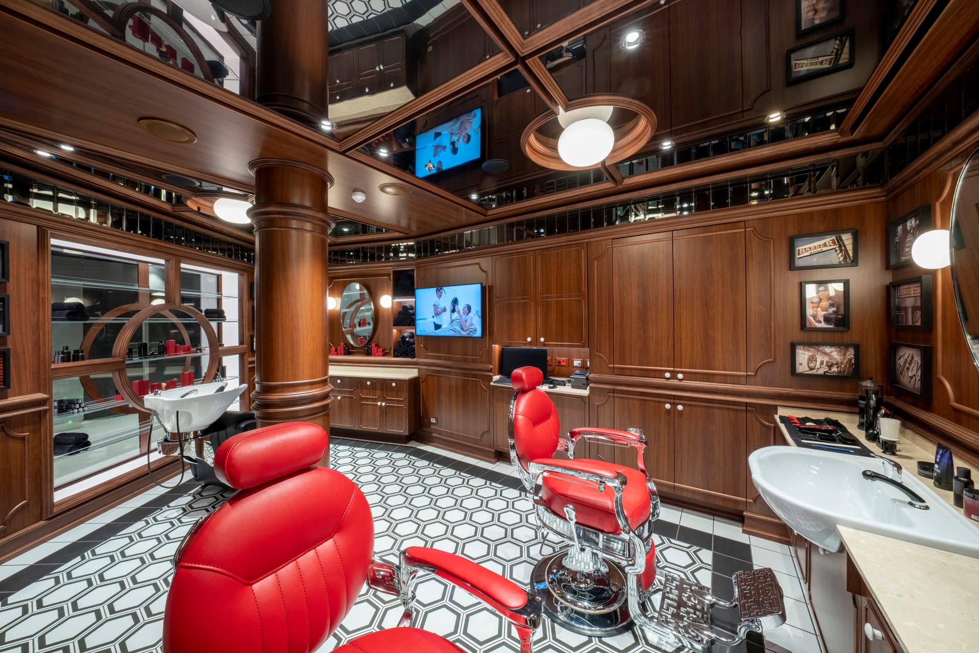 Hair Salon & Barber Shop