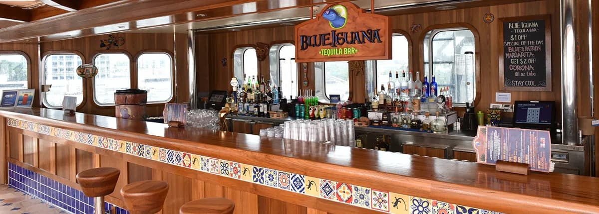 Carnival Conquest 선내