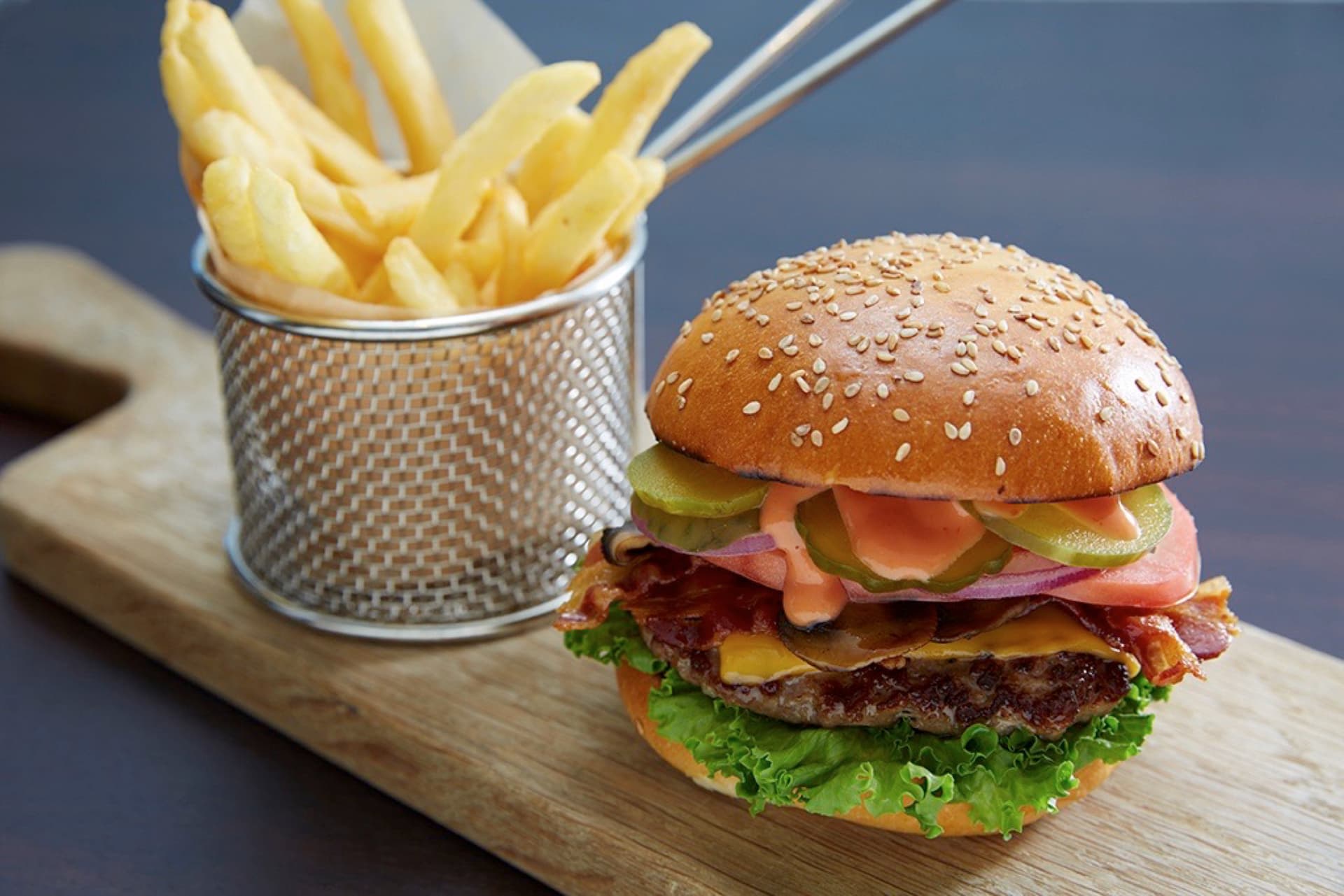 Mast Grill
