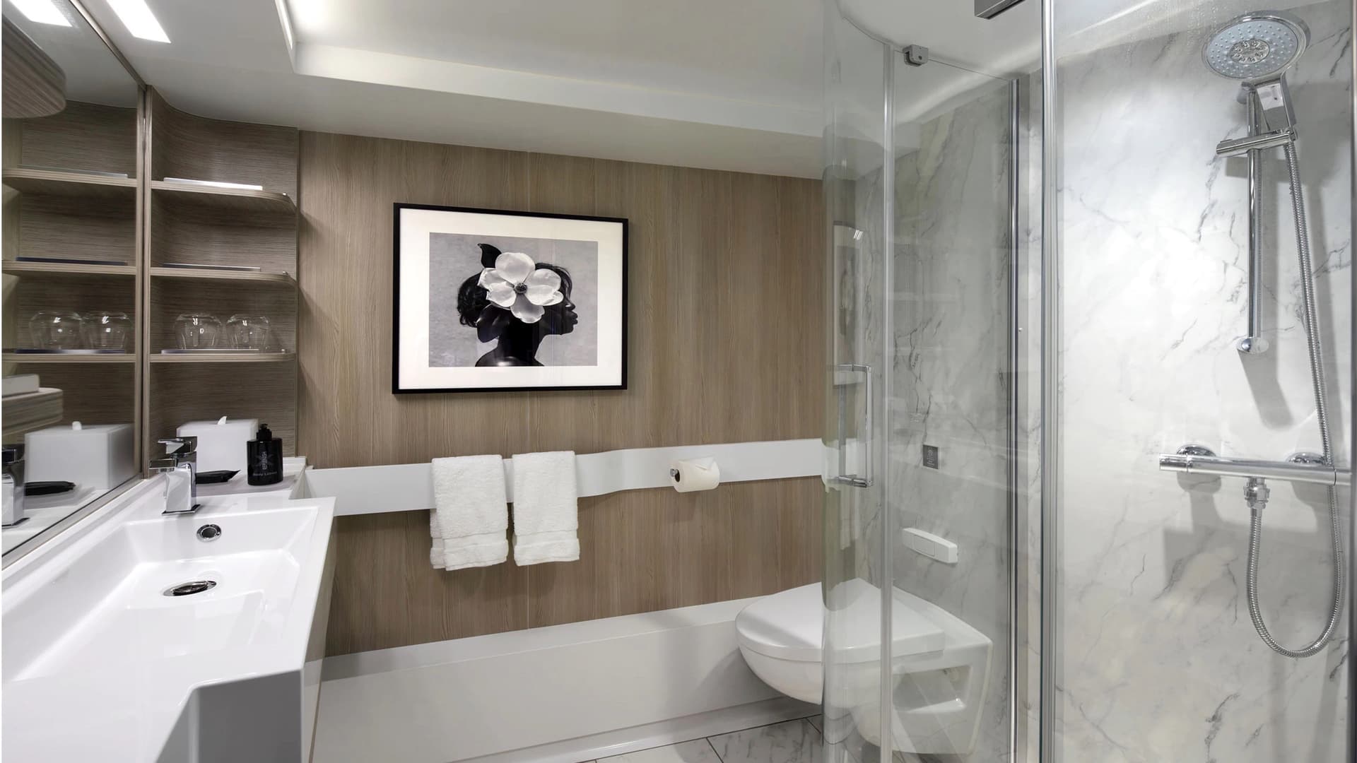 Aqua Sky Suite