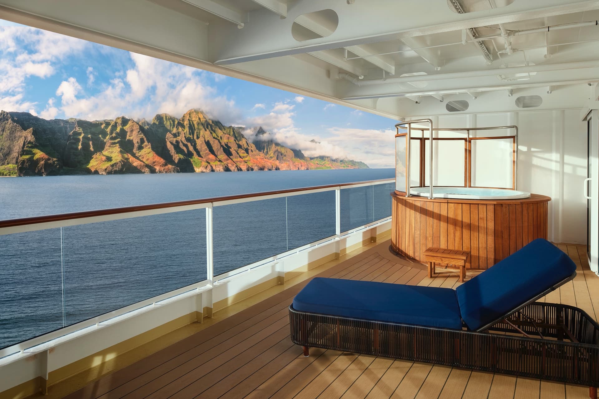 Deluxe Owner's Suite with Large Balcony