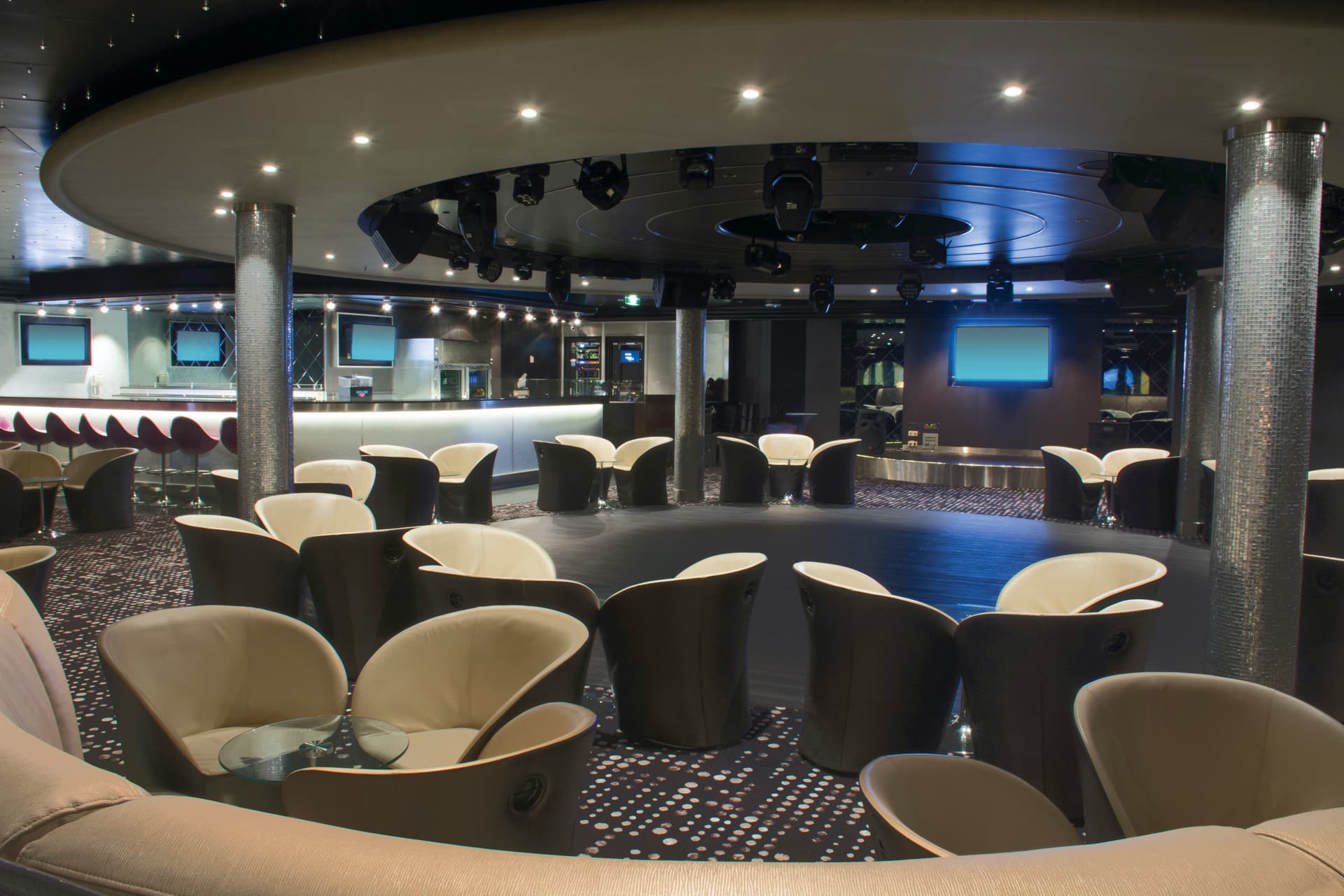 Norwegian Jewel 선내