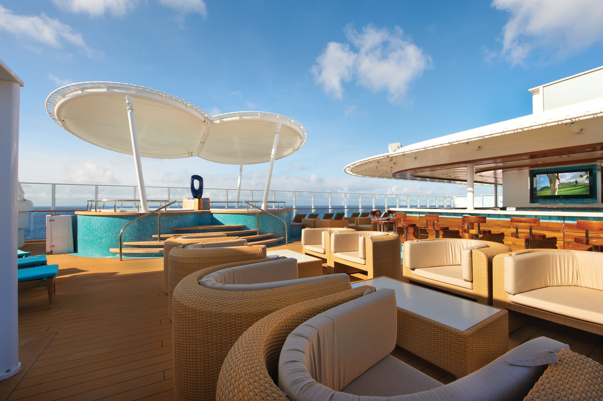 Norwegian Escape 선내