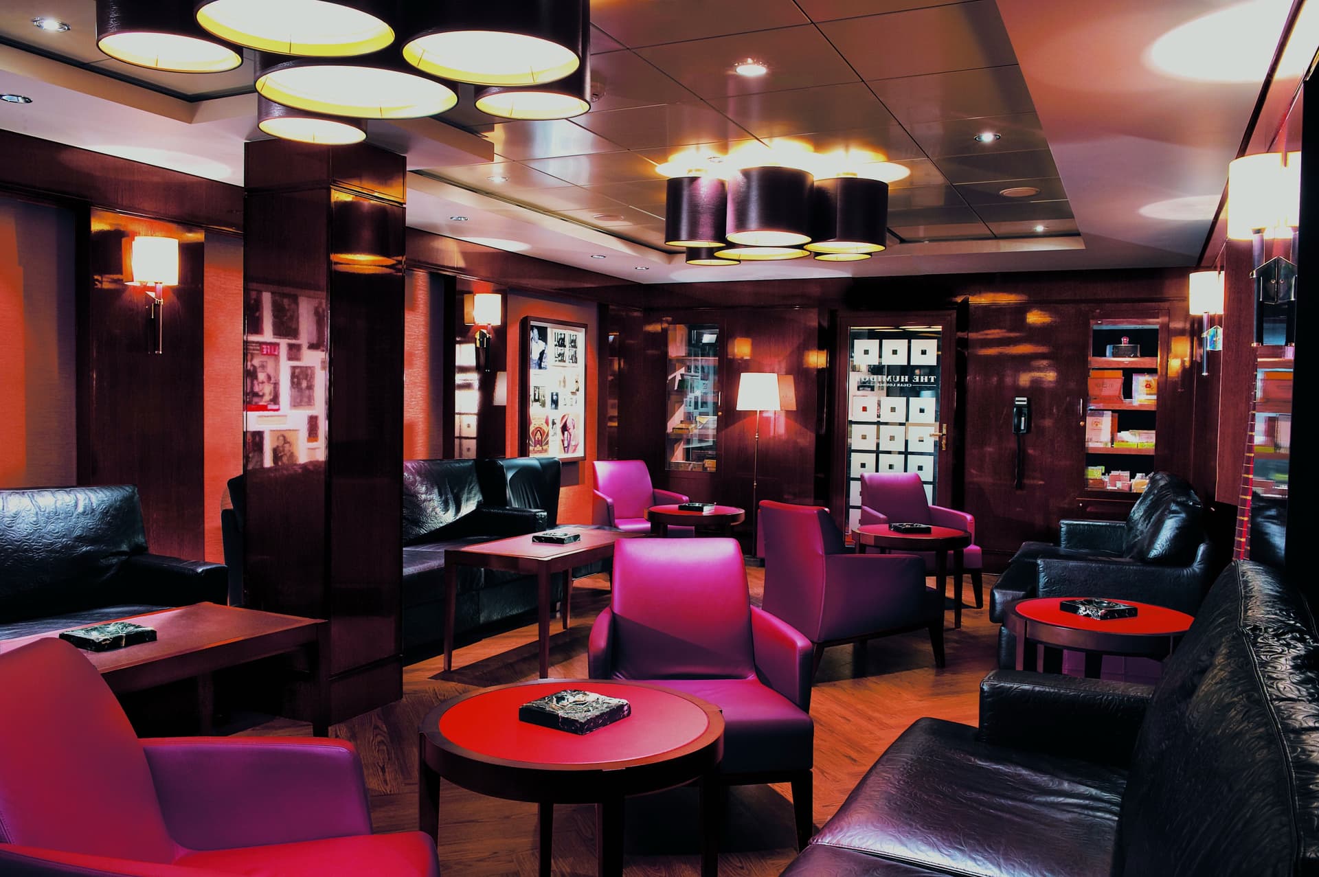 Humidor Cigar Lounge