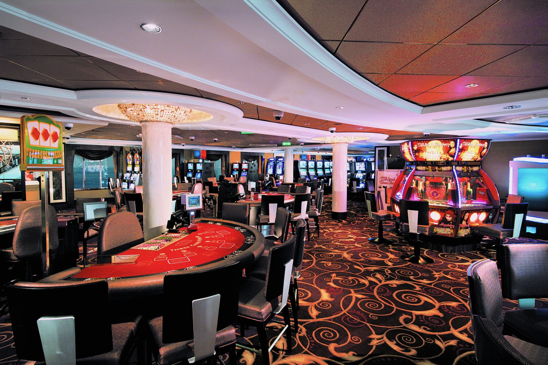 Norwegian Epic 선내