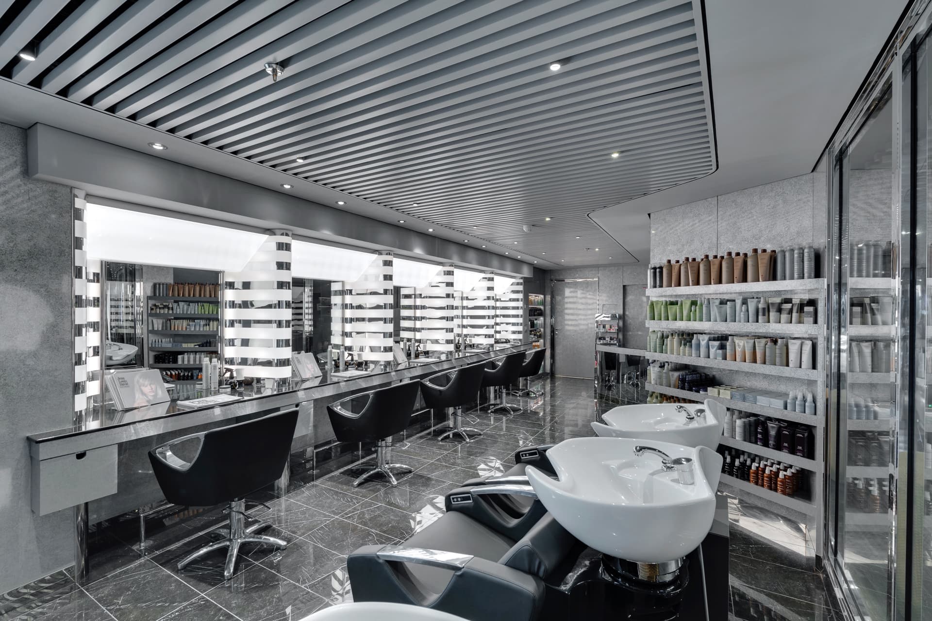 Hair Salon & Barber Shop