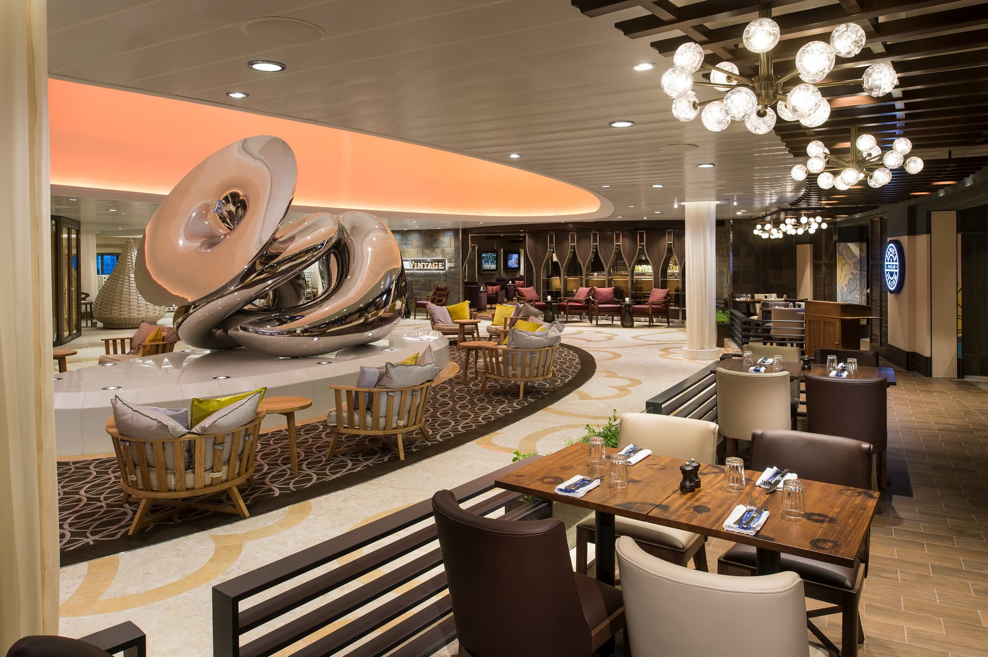 Anthem of the Seas 선내