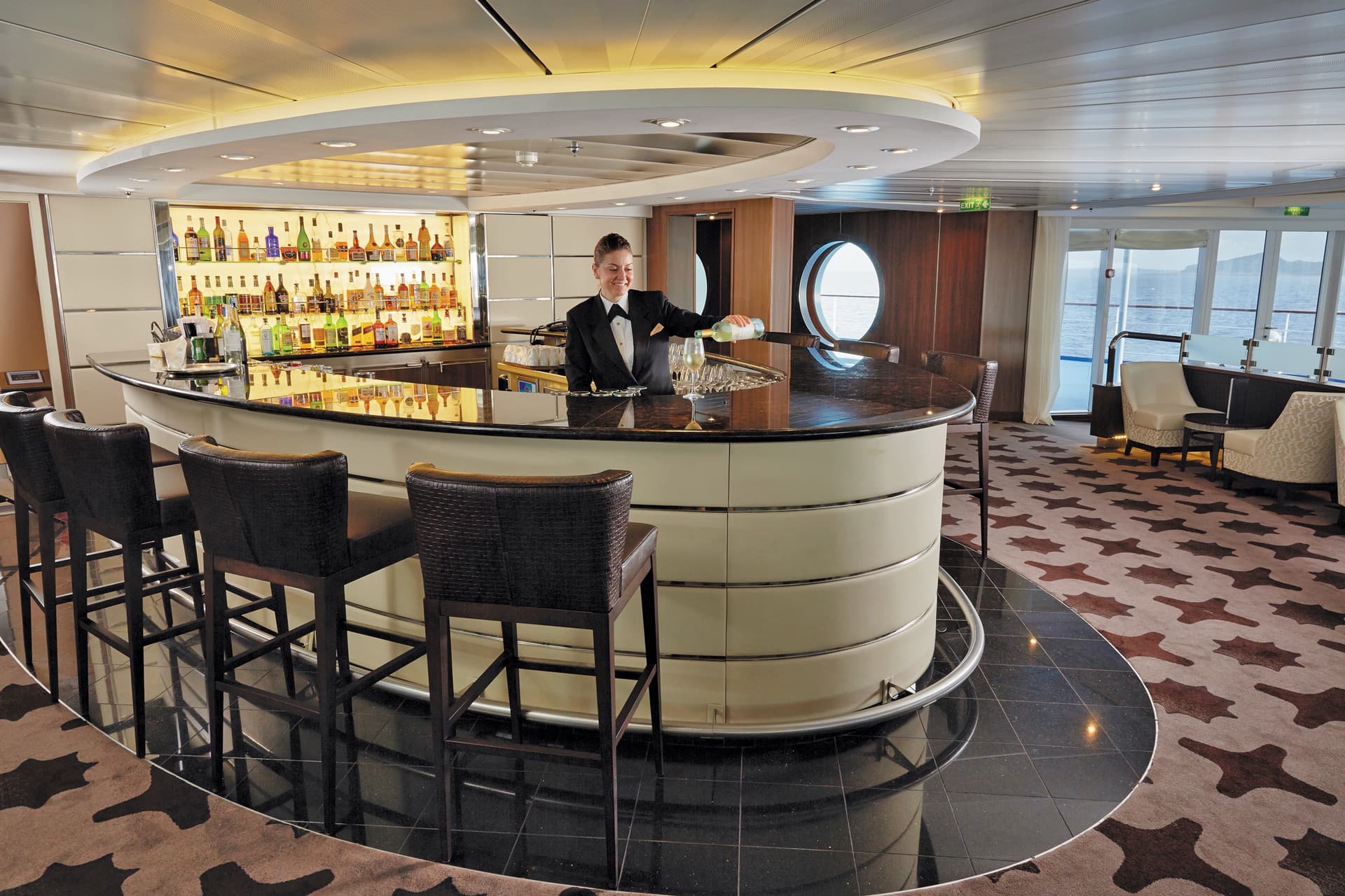 Seven Seas Mariner 선내
