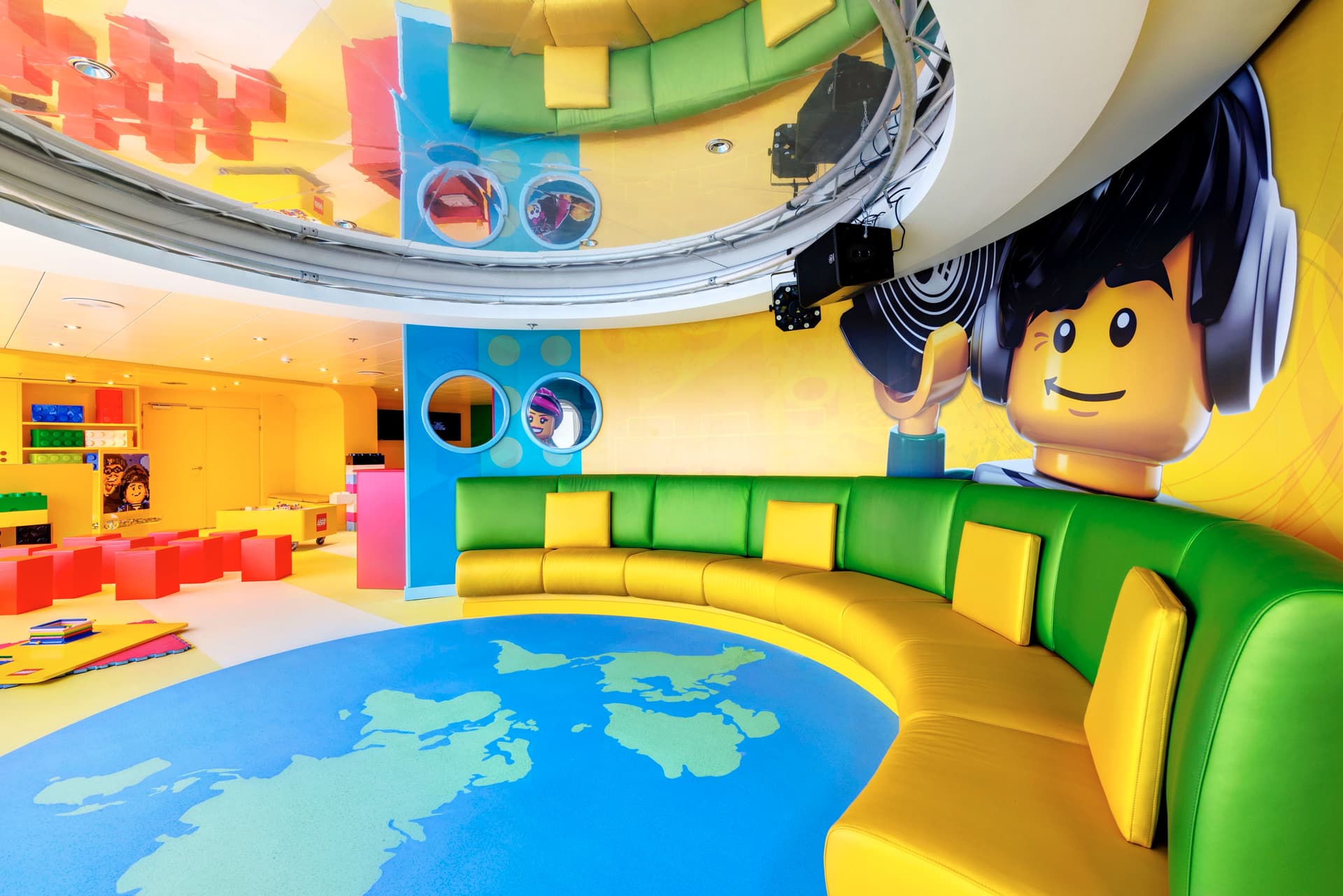 LEGO® Experience