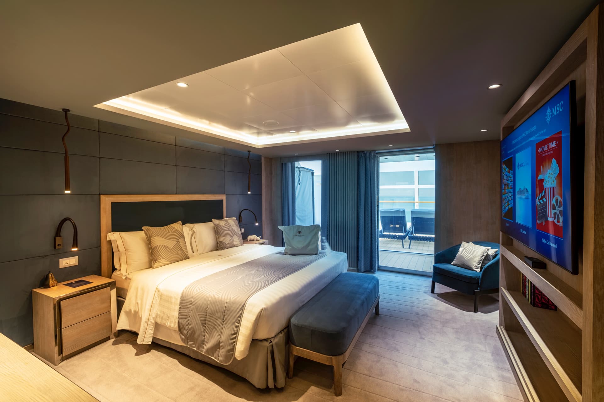 MSC Yacht Club Owner's Suite with Whirlpool Bath