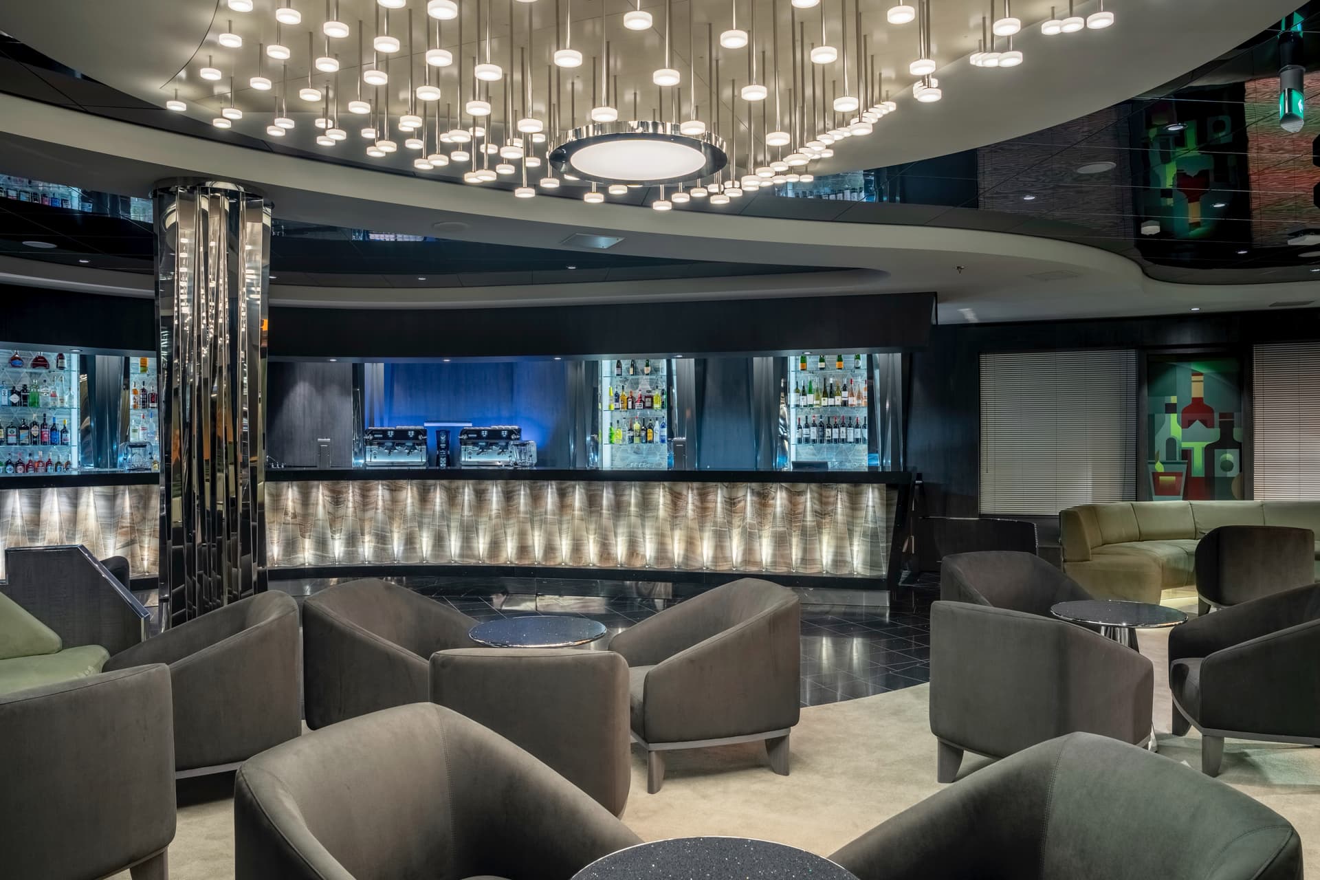 MSC World Europa 선내