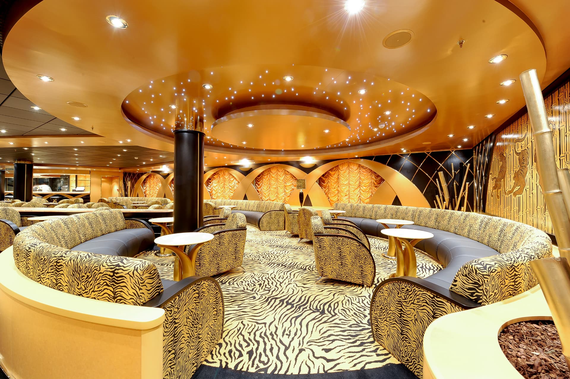 MSC Magnifica 선내