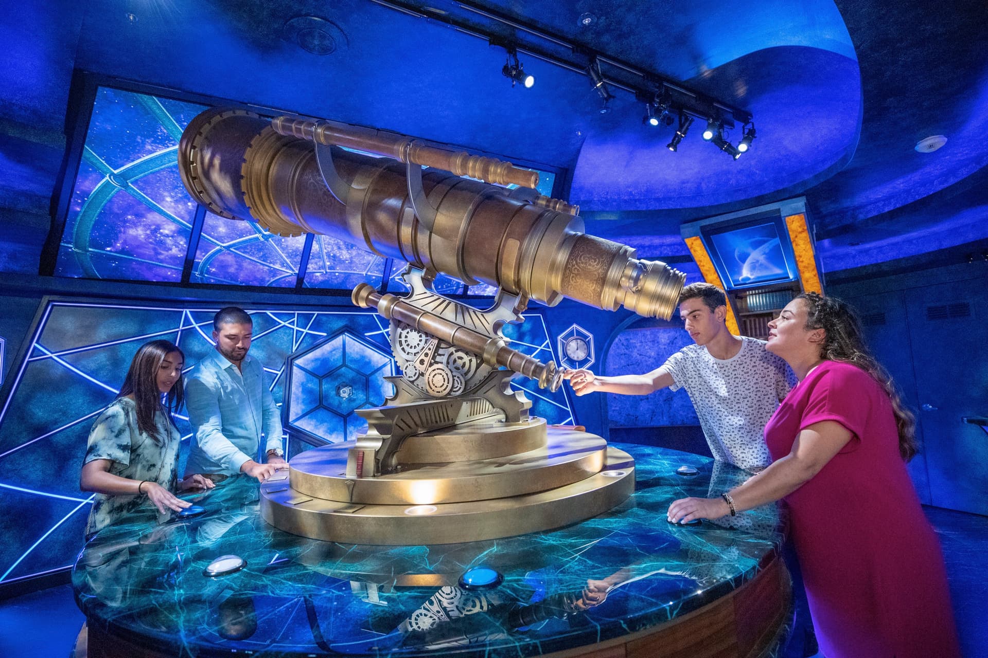 Navigator of the Seas 선내