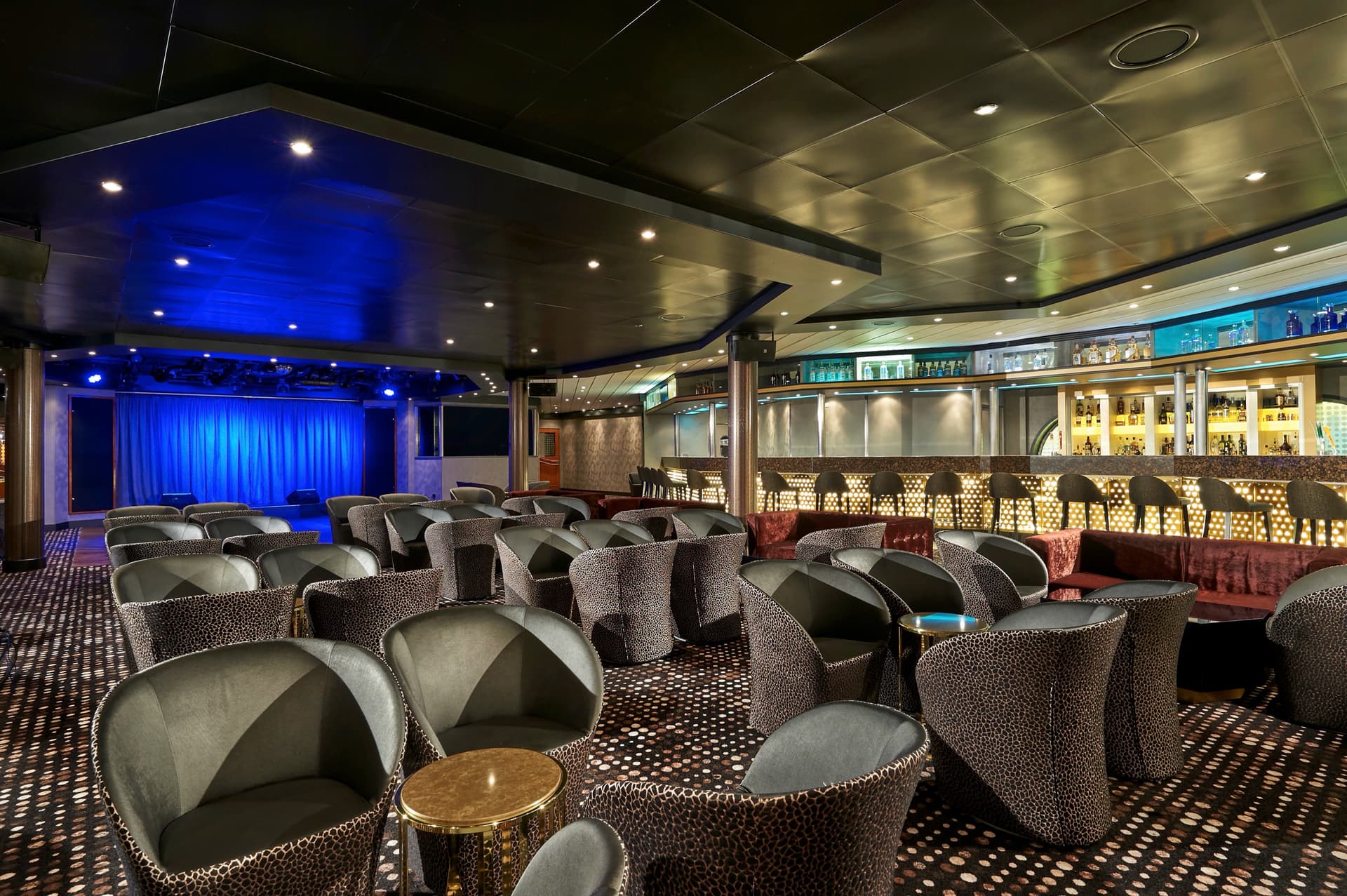 Norwegian Sky 선내