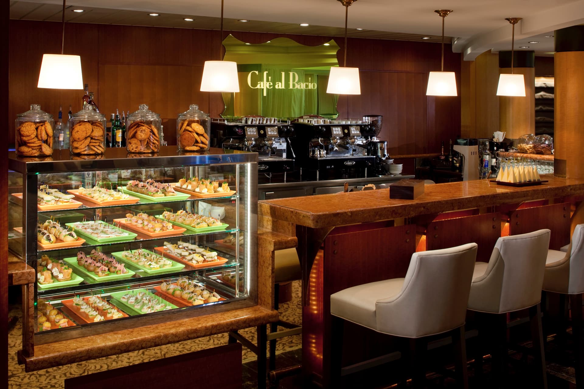 Cafe al Bacio & Gelateria