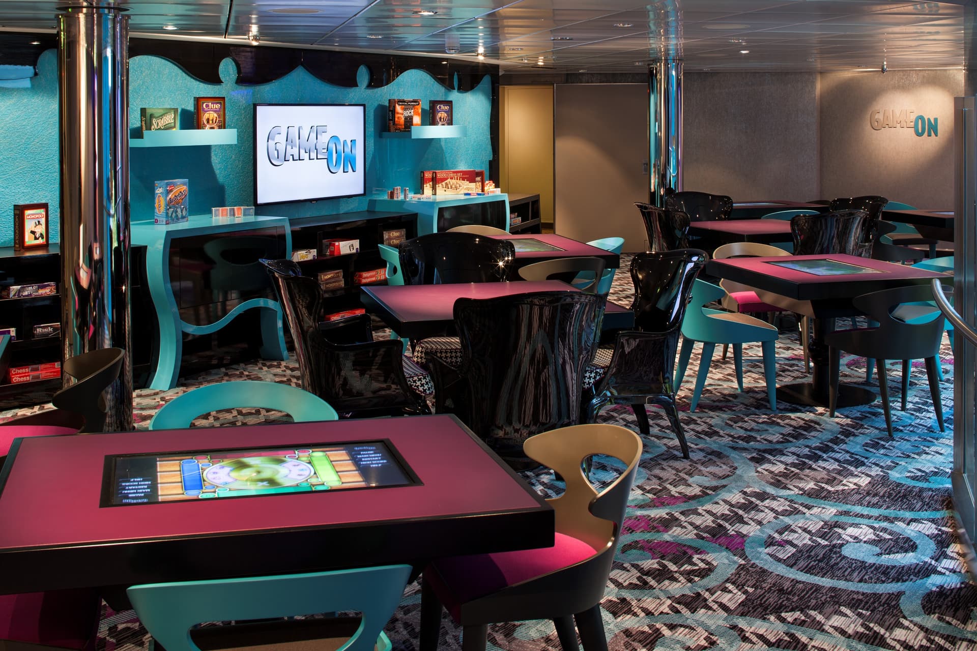Celebrity Reflection 선내