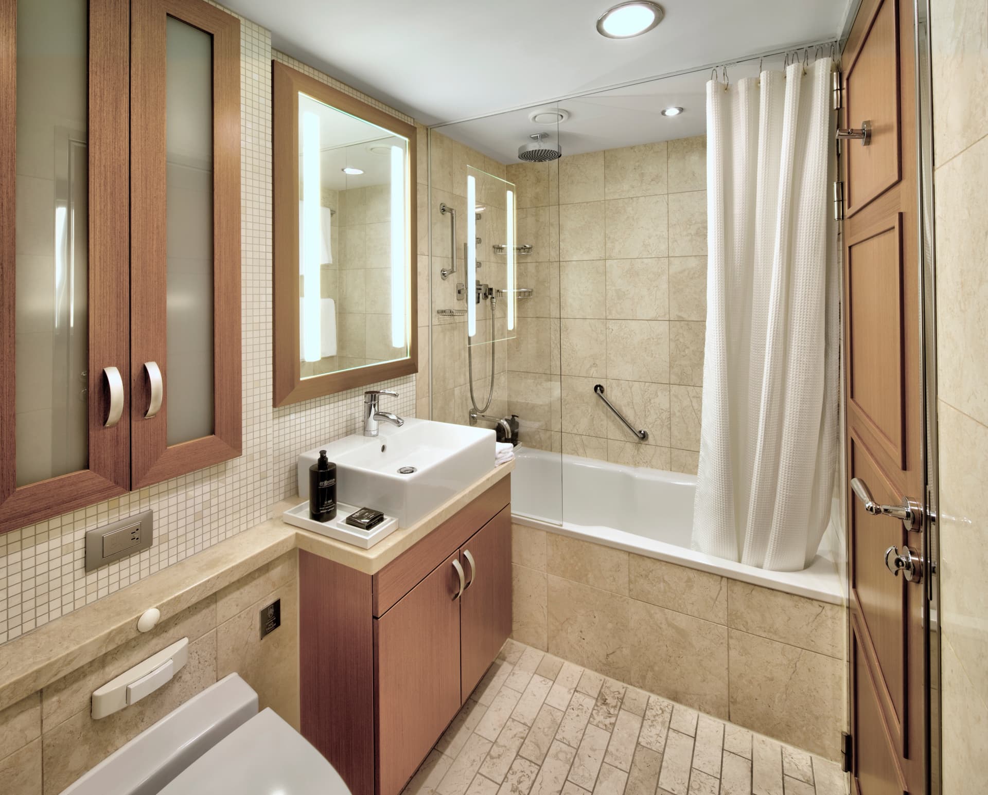Celebrity Suite
