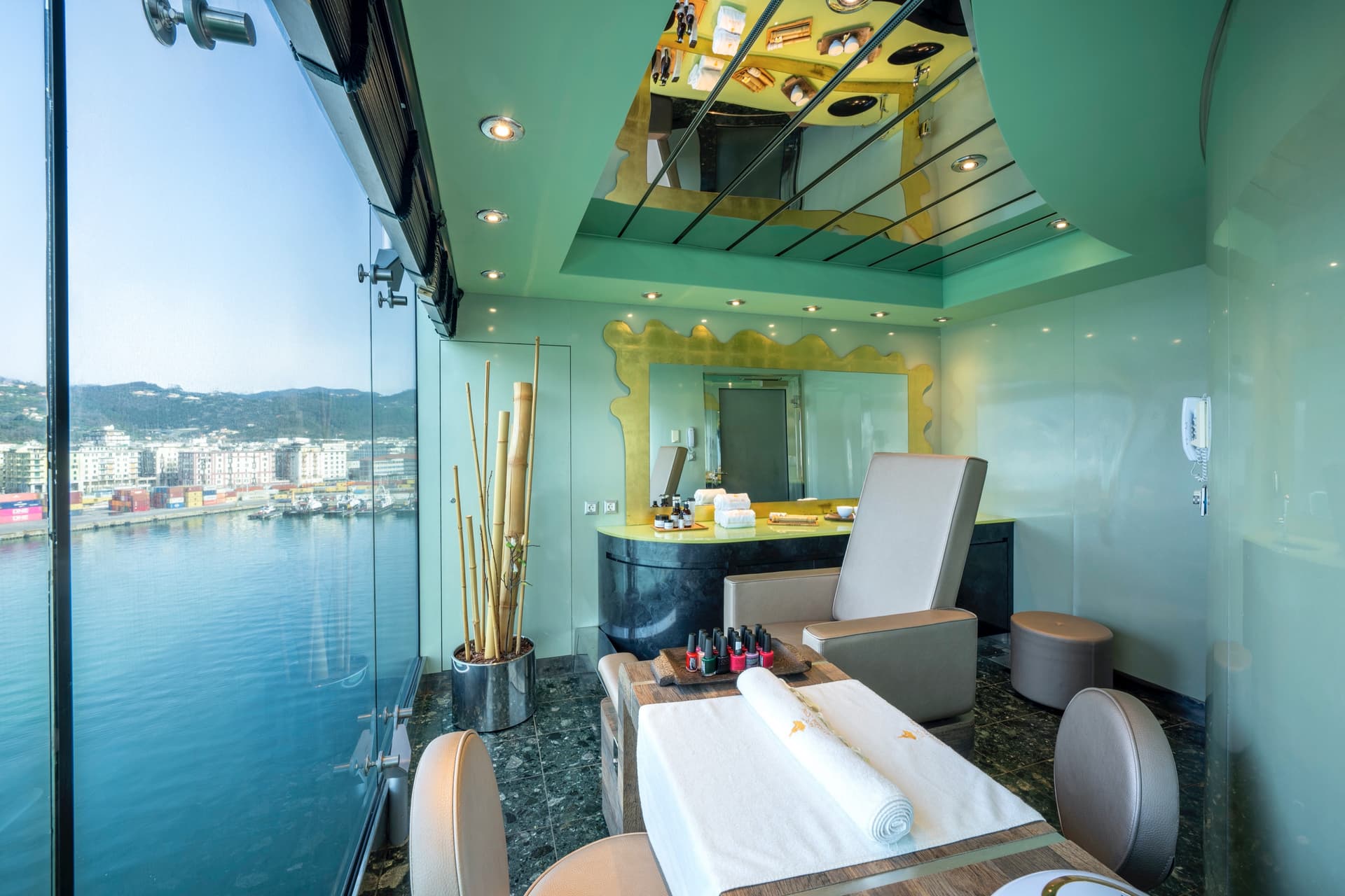 Beauty Salon