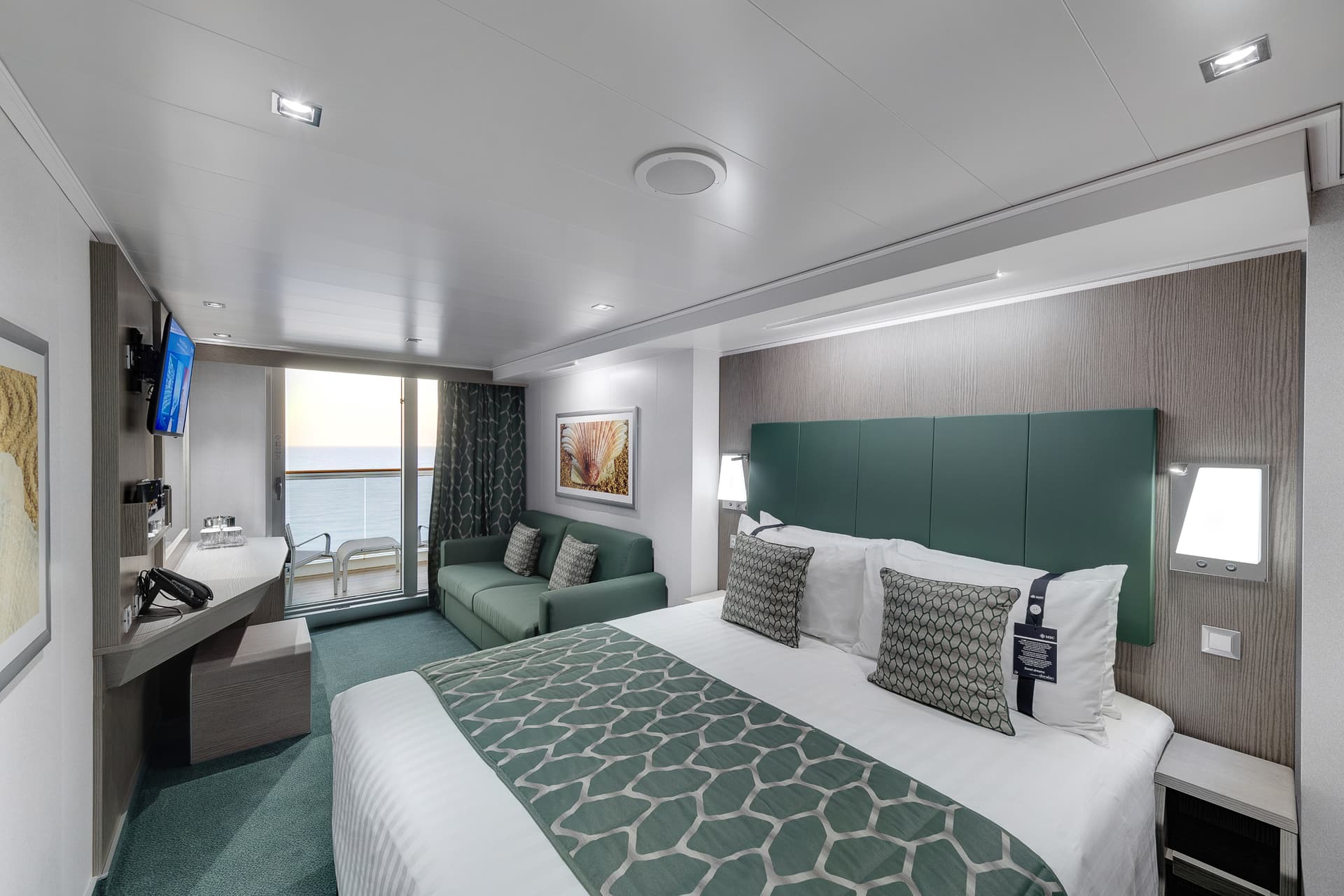 Deluxe Balcony Aurea