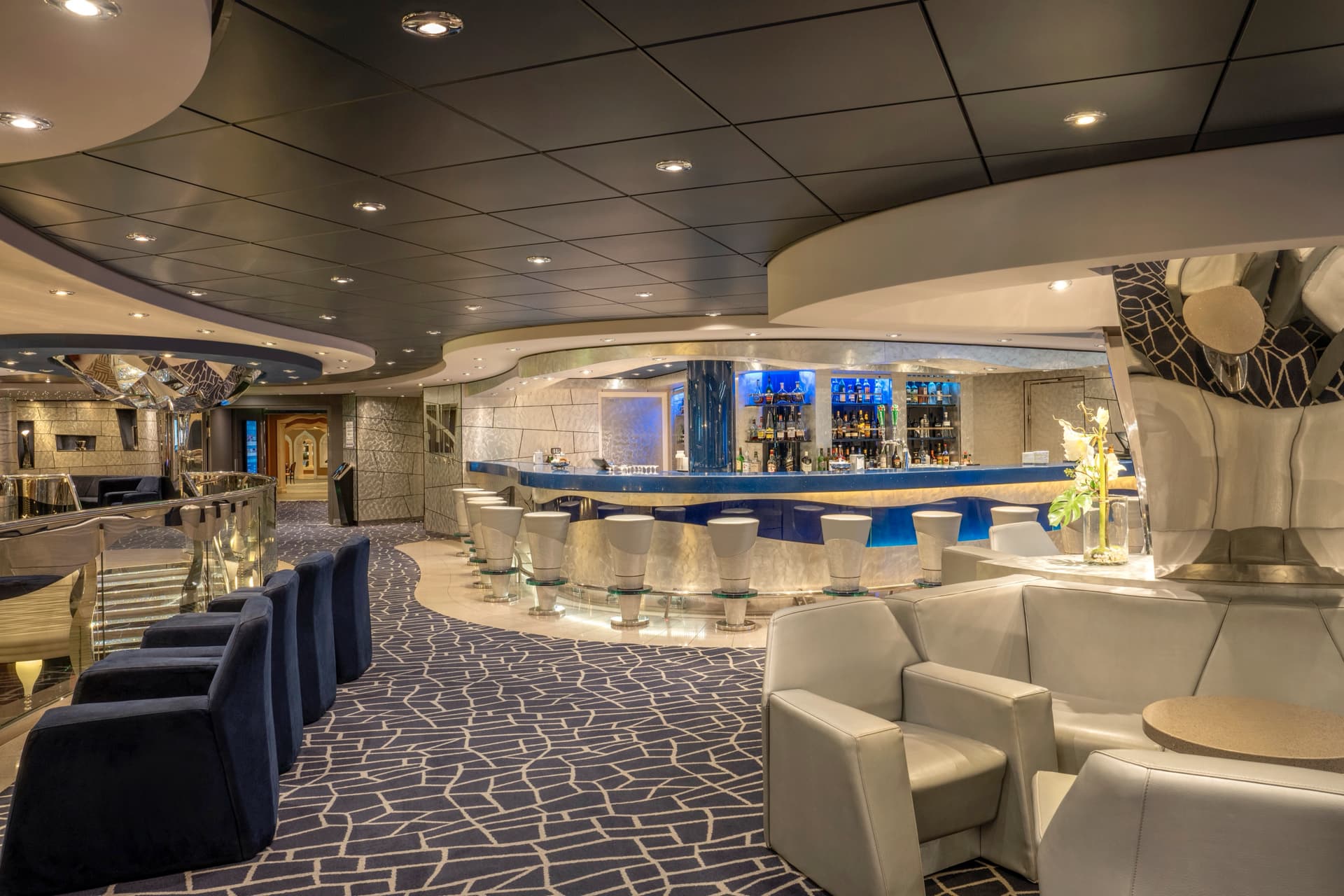 MSC Divina 선내