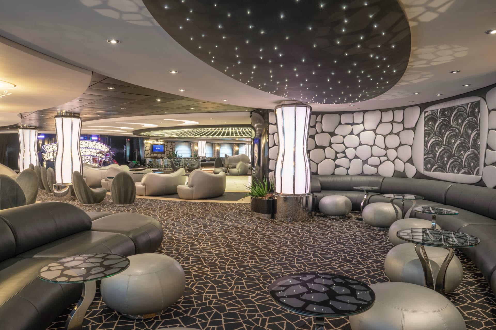 MSC Divina 선내