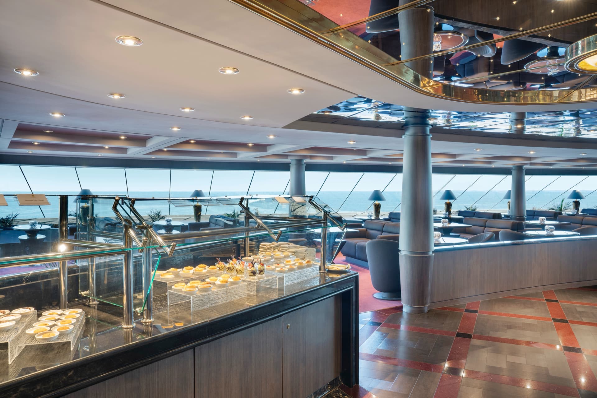 MSC Divina 선내