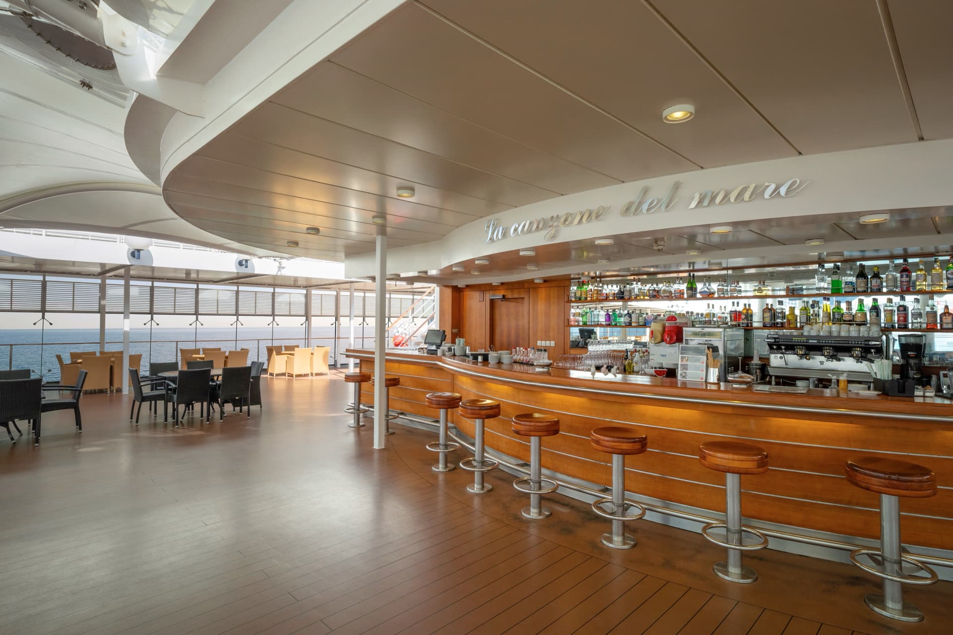 MSC Lirica 선내