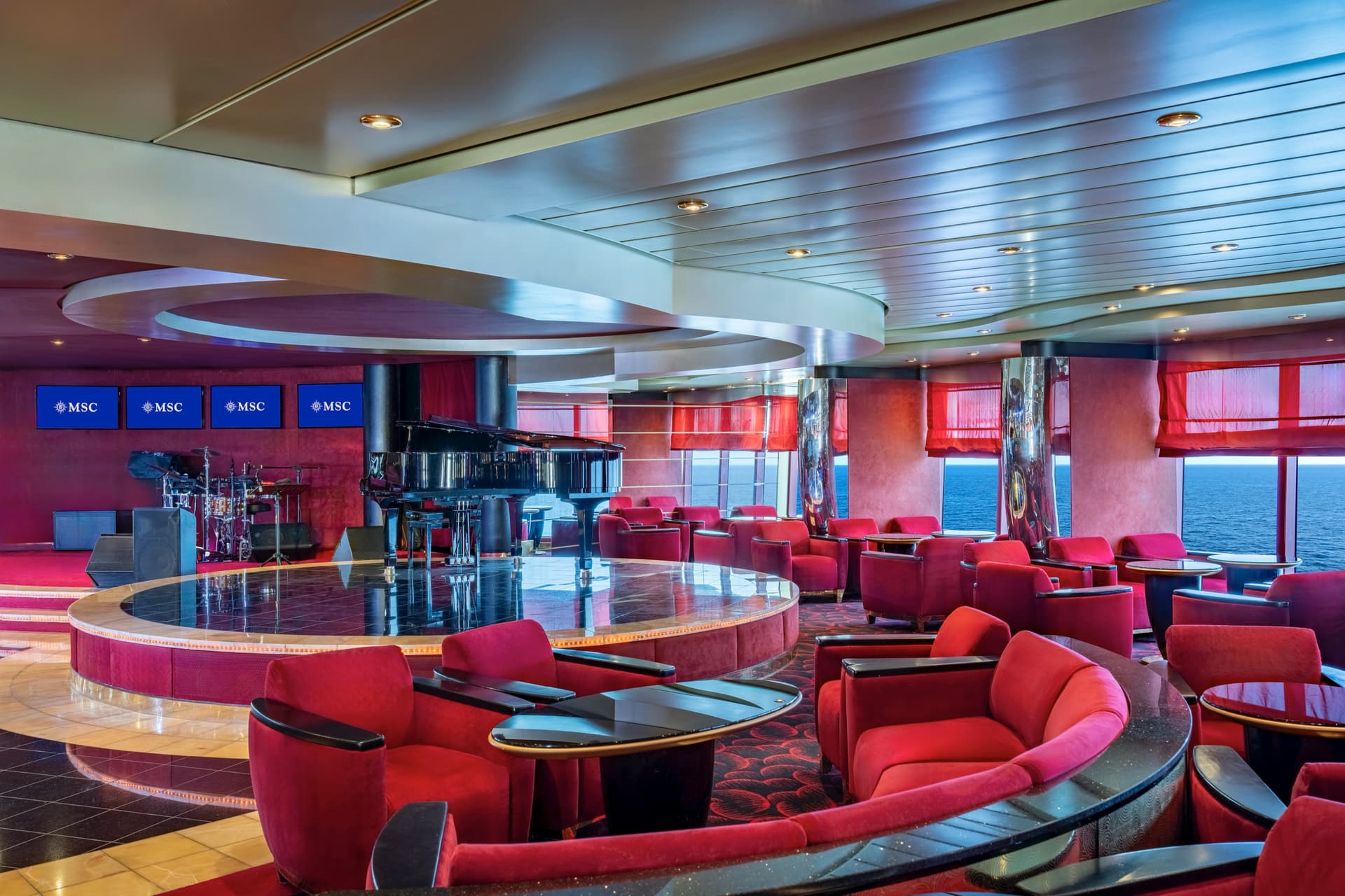 Pigalle Lounge