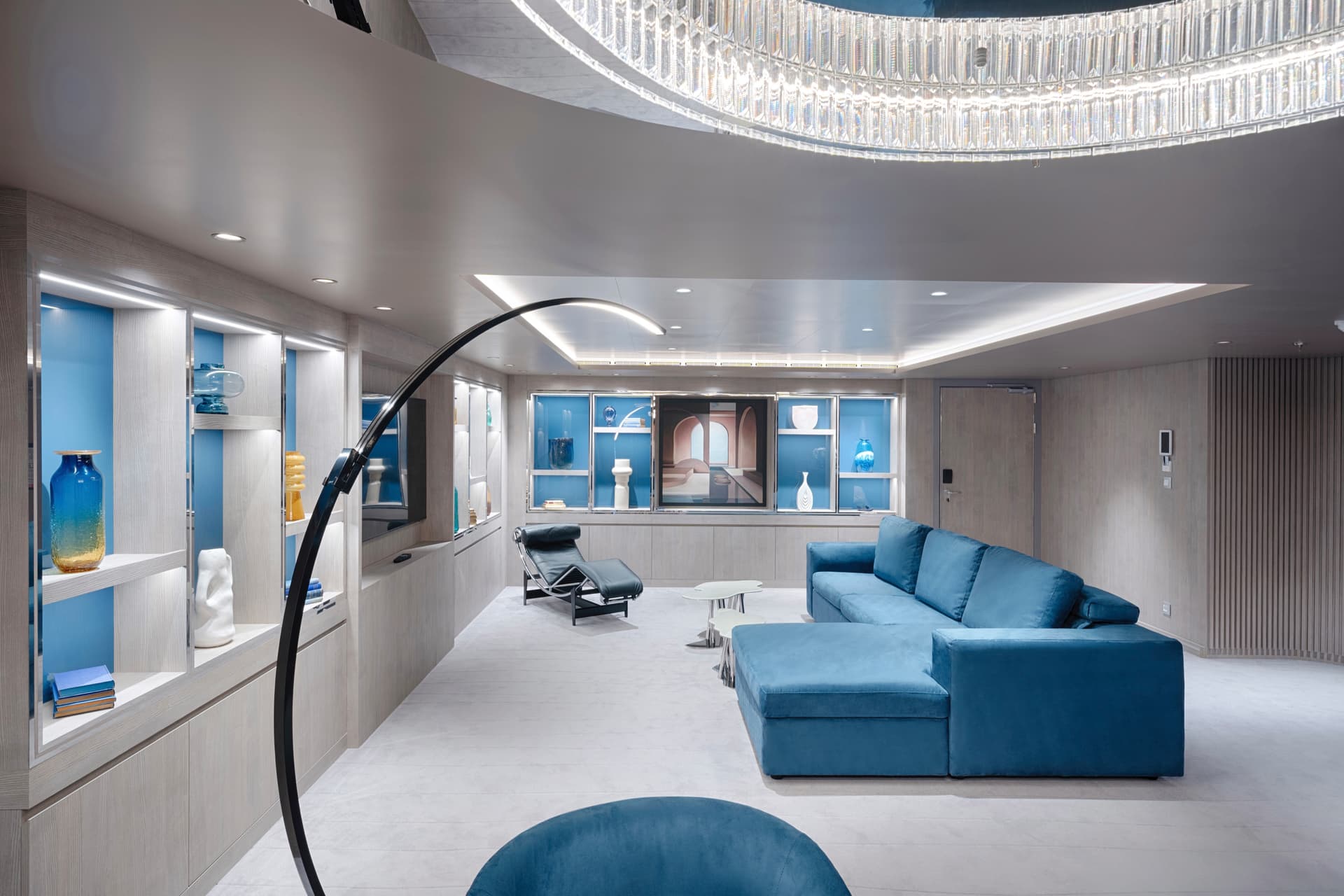 MSC Yacht Club Owner's Suite With Whirlpool Bath