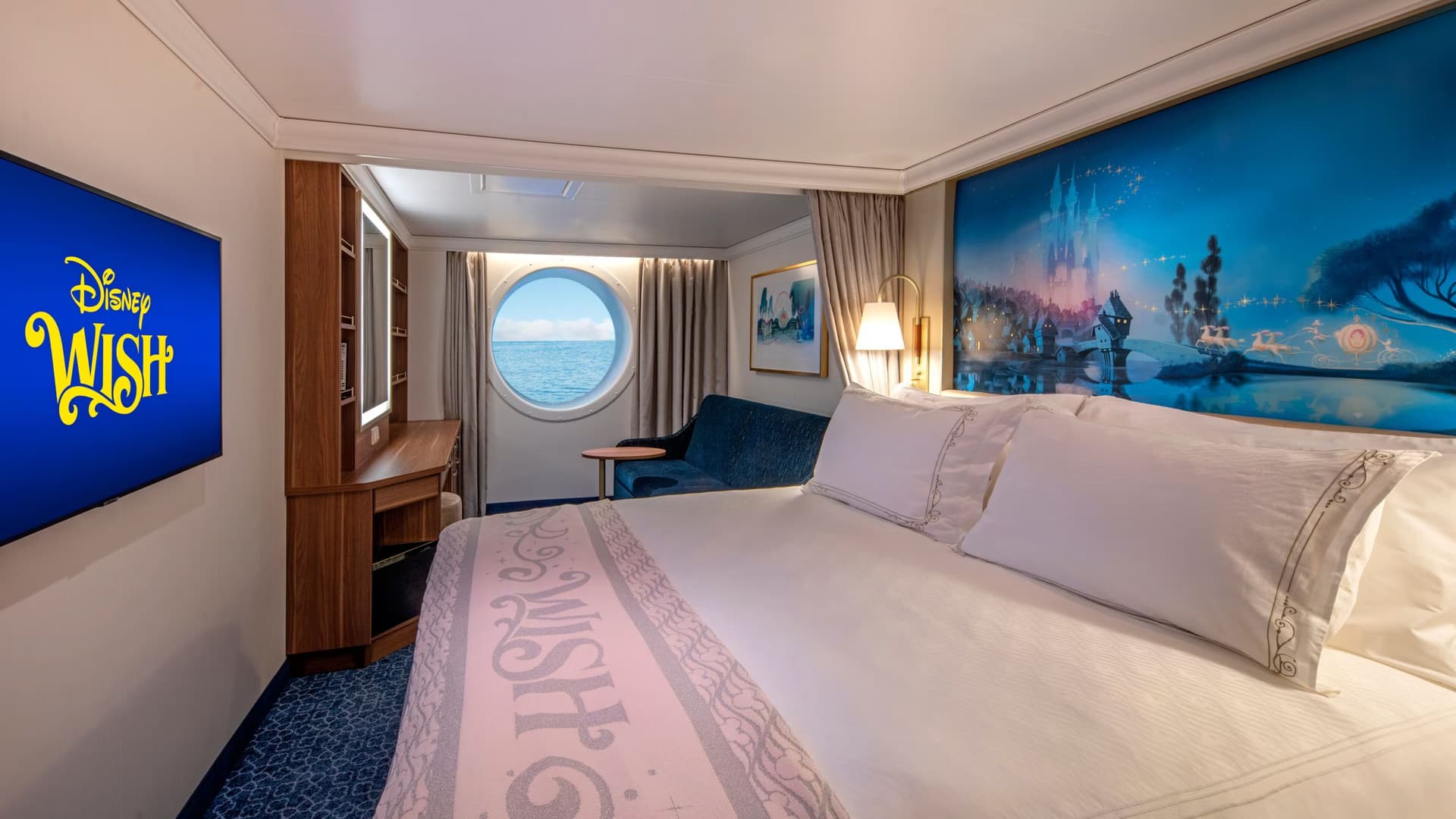 Deluxe Oceanview Stateroom